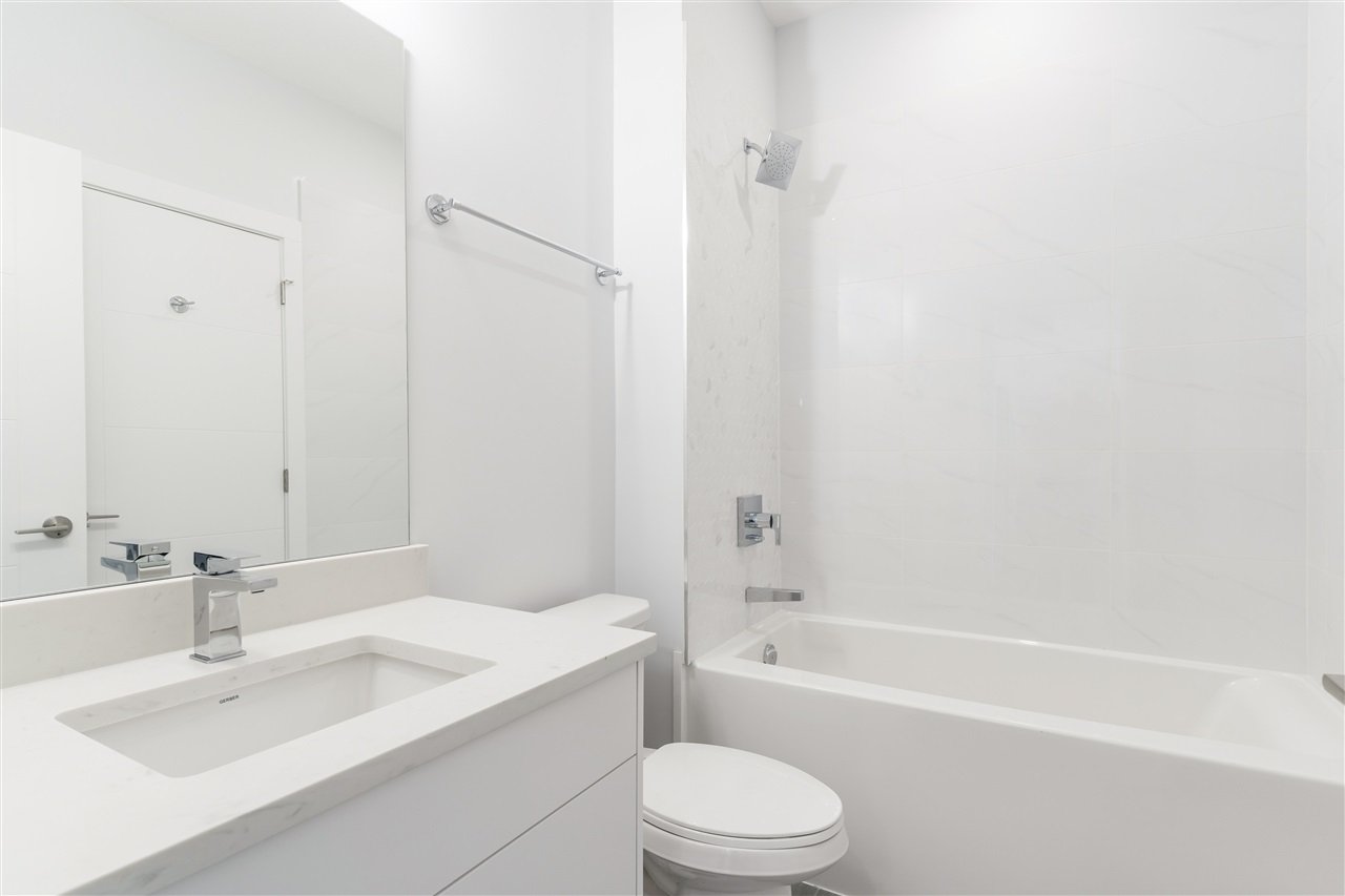 506-5485 Brydon Cres