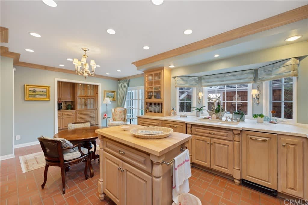 6014 Lido LN