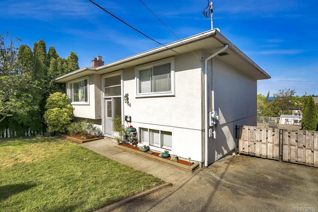 3136 Donald St, Saanich