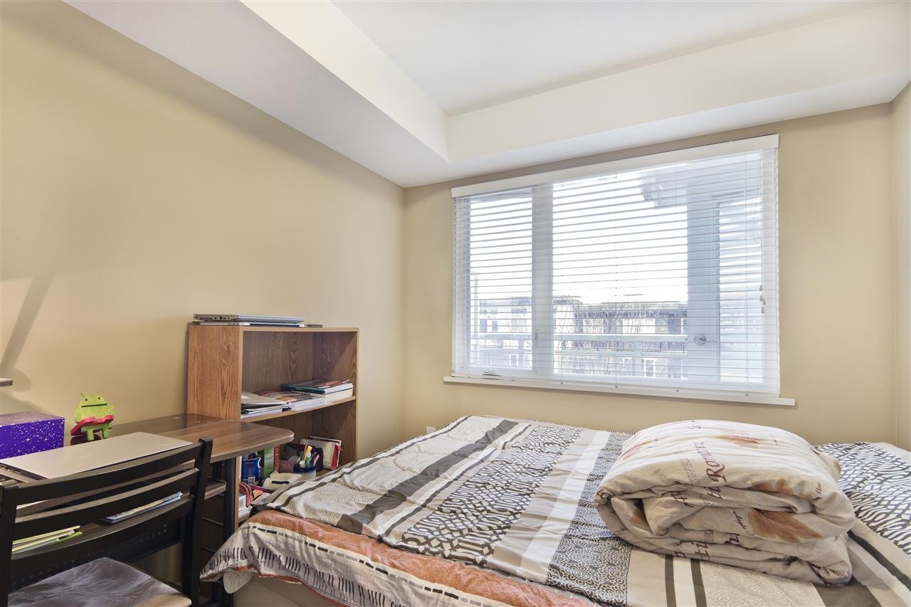 PH11-2373 Atkins Ave