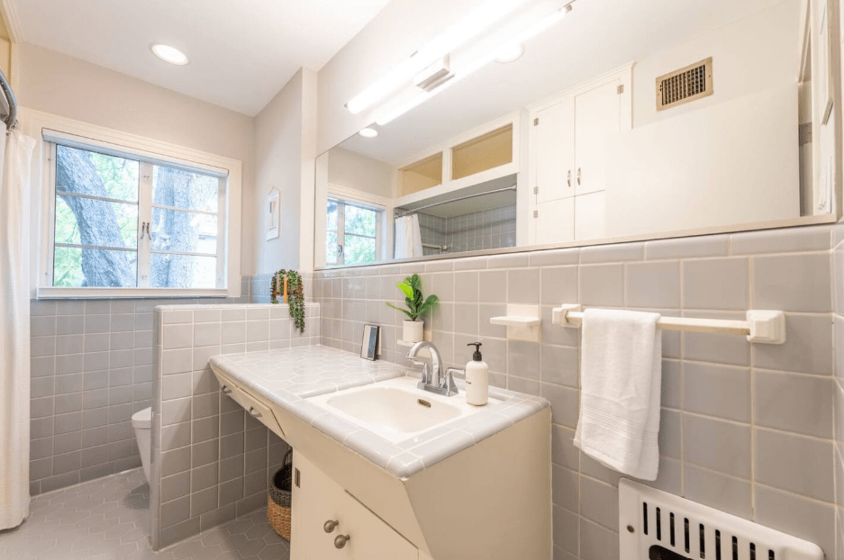 1500  Alta Vista