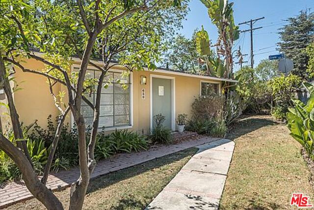  659 Crane Blvd