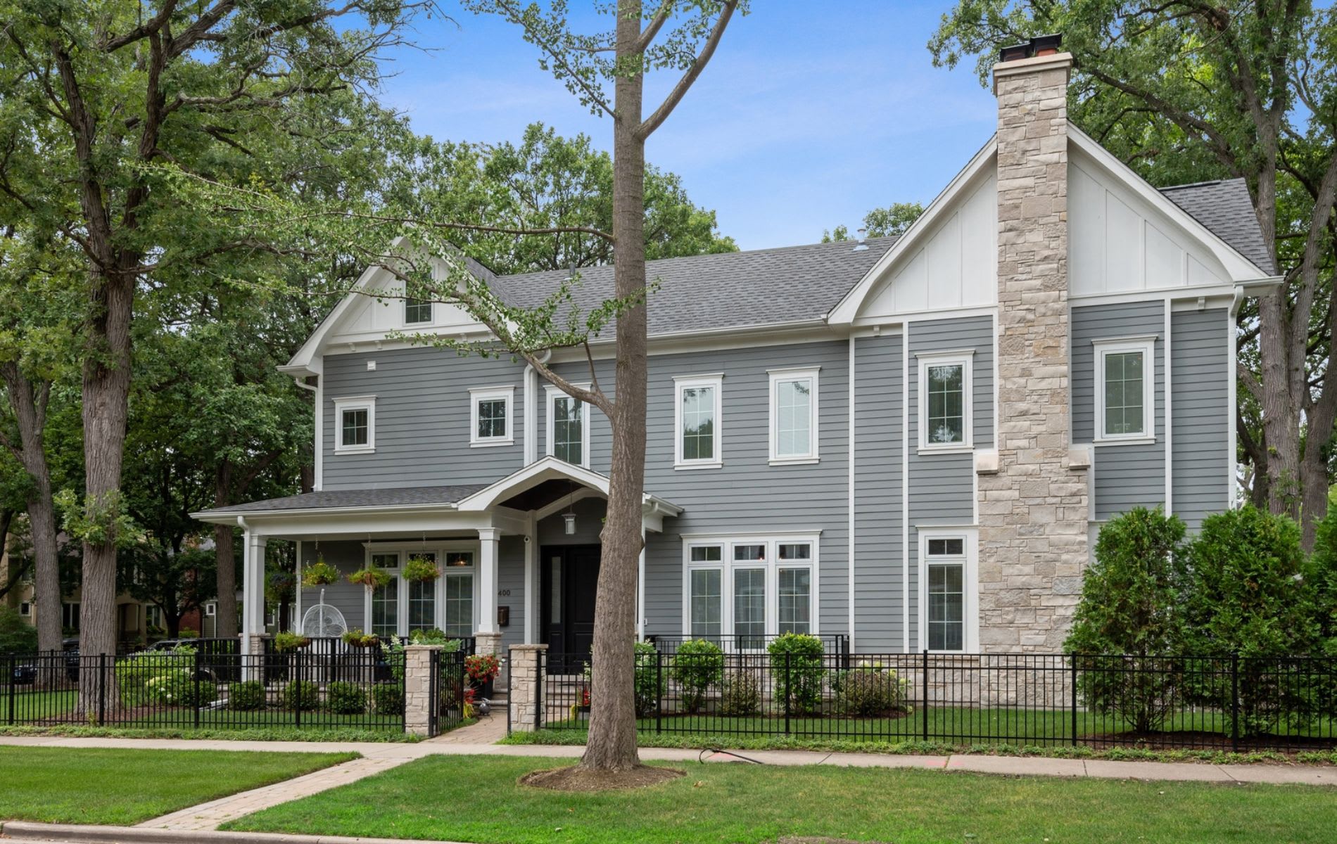 1400 Maple Ave