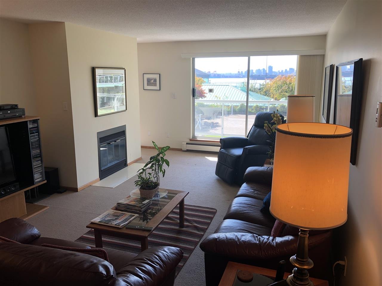 2203-33 Chesterfield Pl