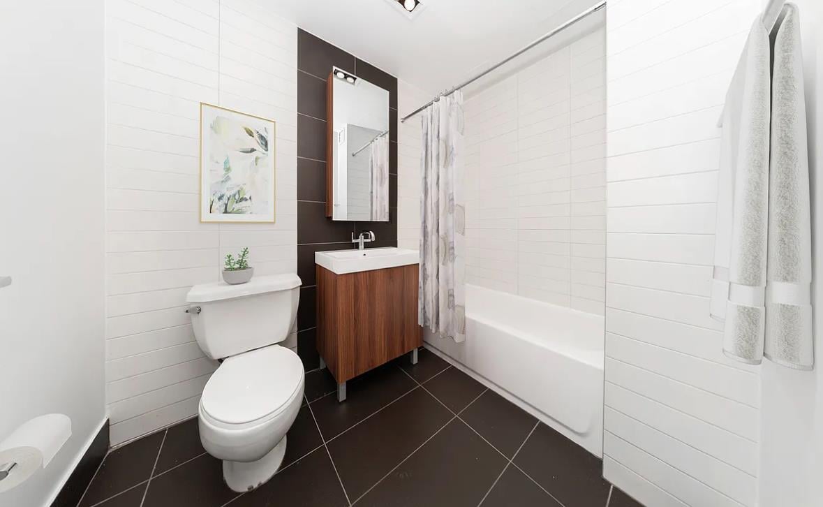 116 John Street, Apt 1910
