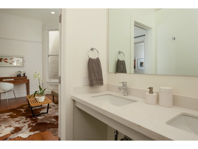 1355 Page St