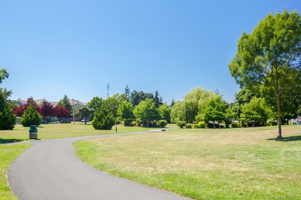 15-3230 Rutledge St, Saanich