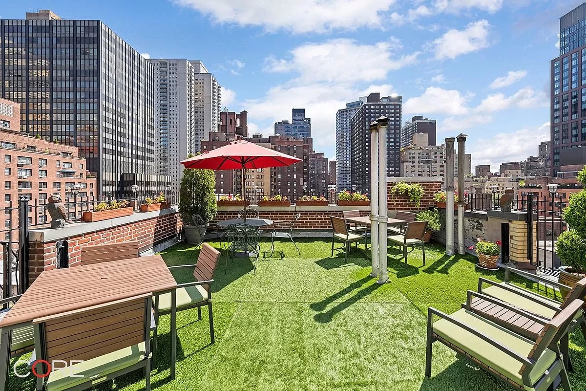 321 E 54th St, Unit 8F