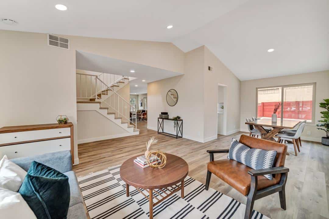 3227 Gatelight Court • San Jose • 95148