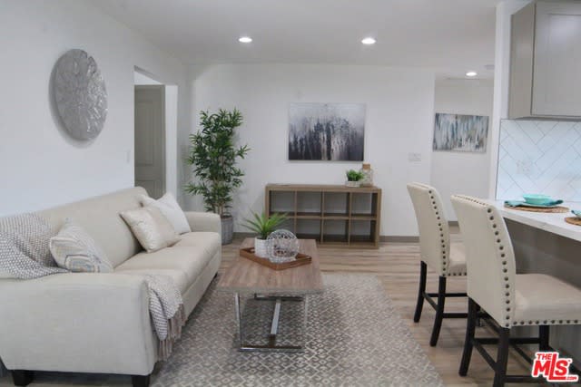 5095 ITHACA Avenue