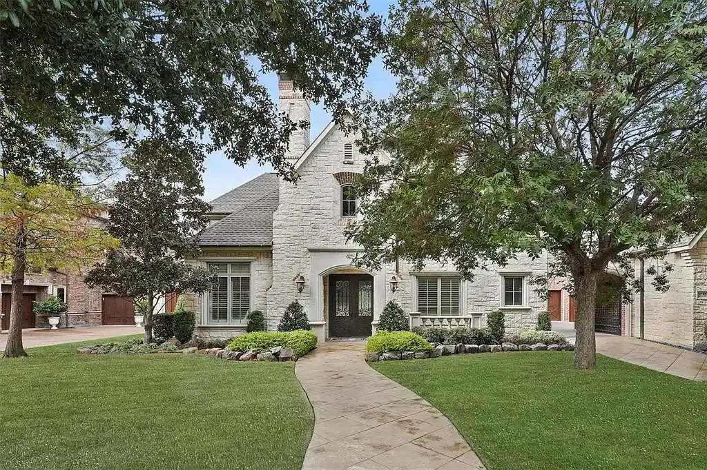 4749 Jerral Dr