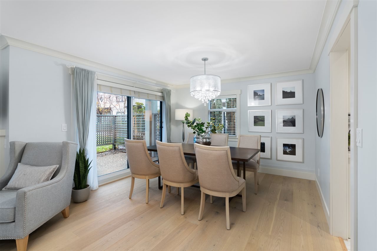 38-889 Tobruck Avenue, North Vancouver