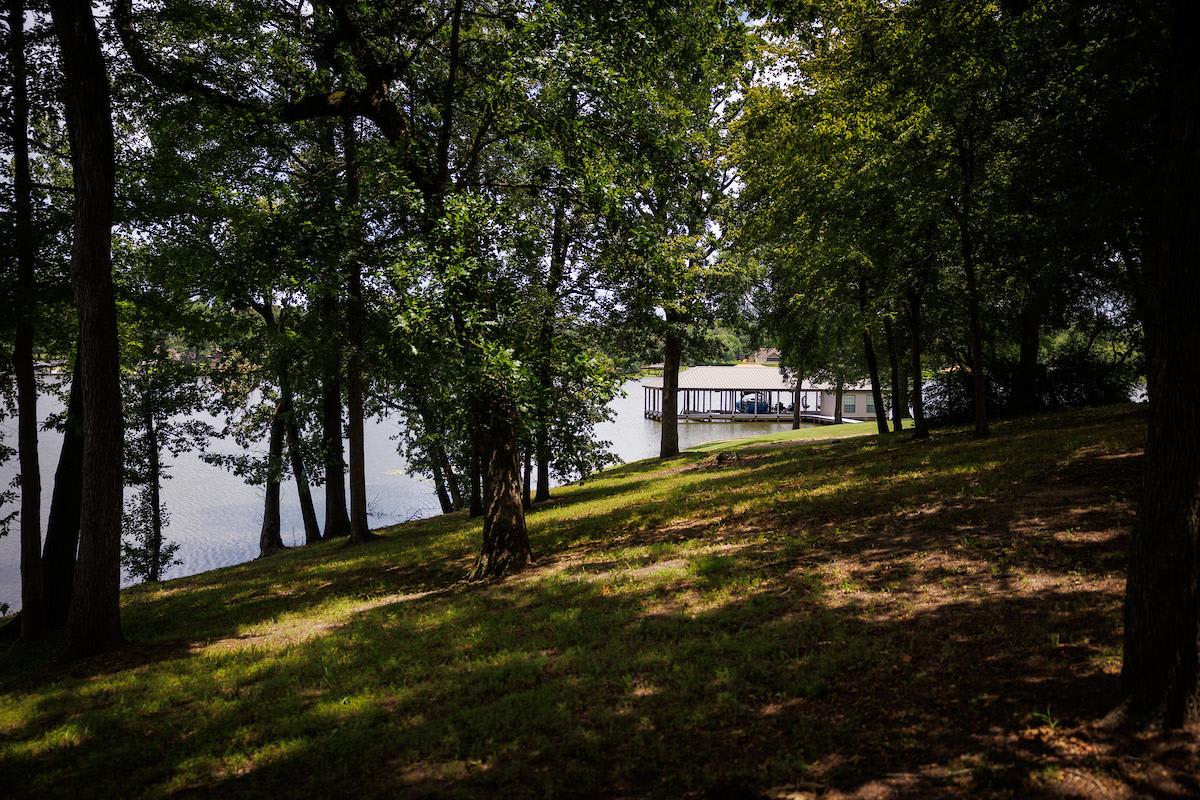 Wooded Lot on lake Tyler