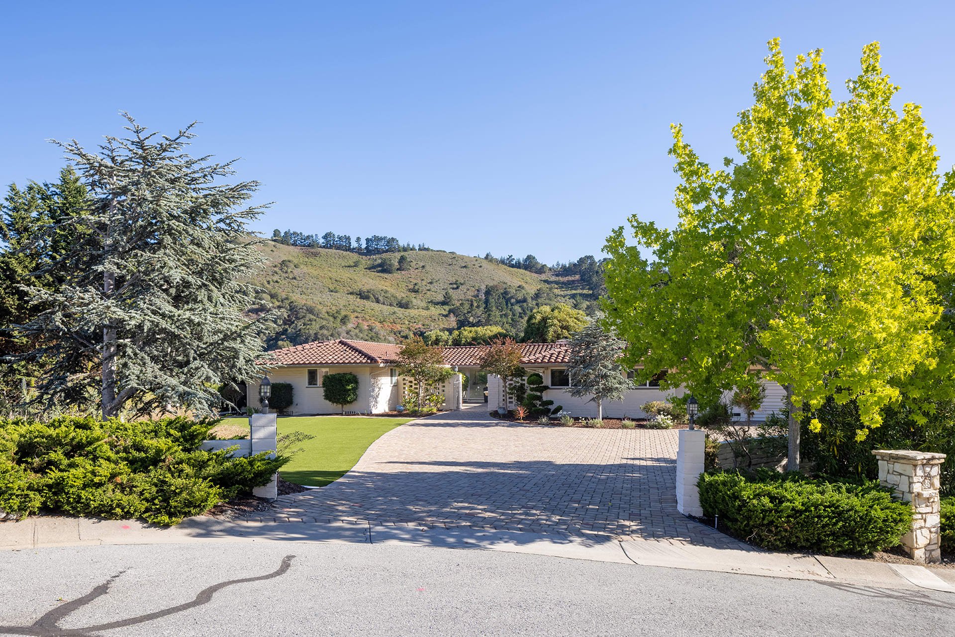 Monterey Paradise - 22641 Equipoise Road
