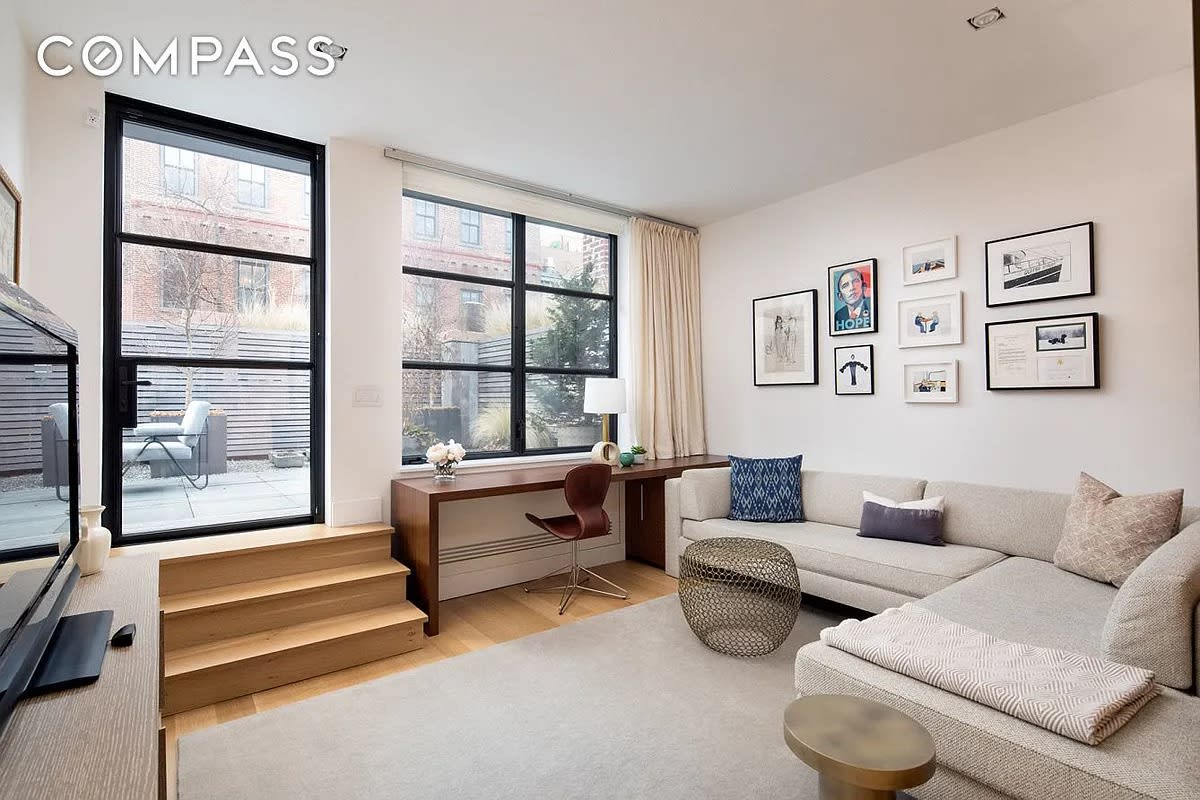 14 College Place