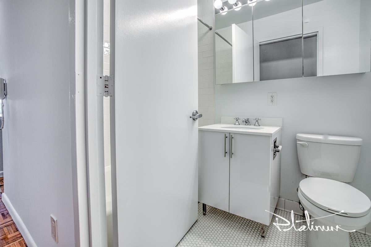 45 Wall Street, Apt 1402