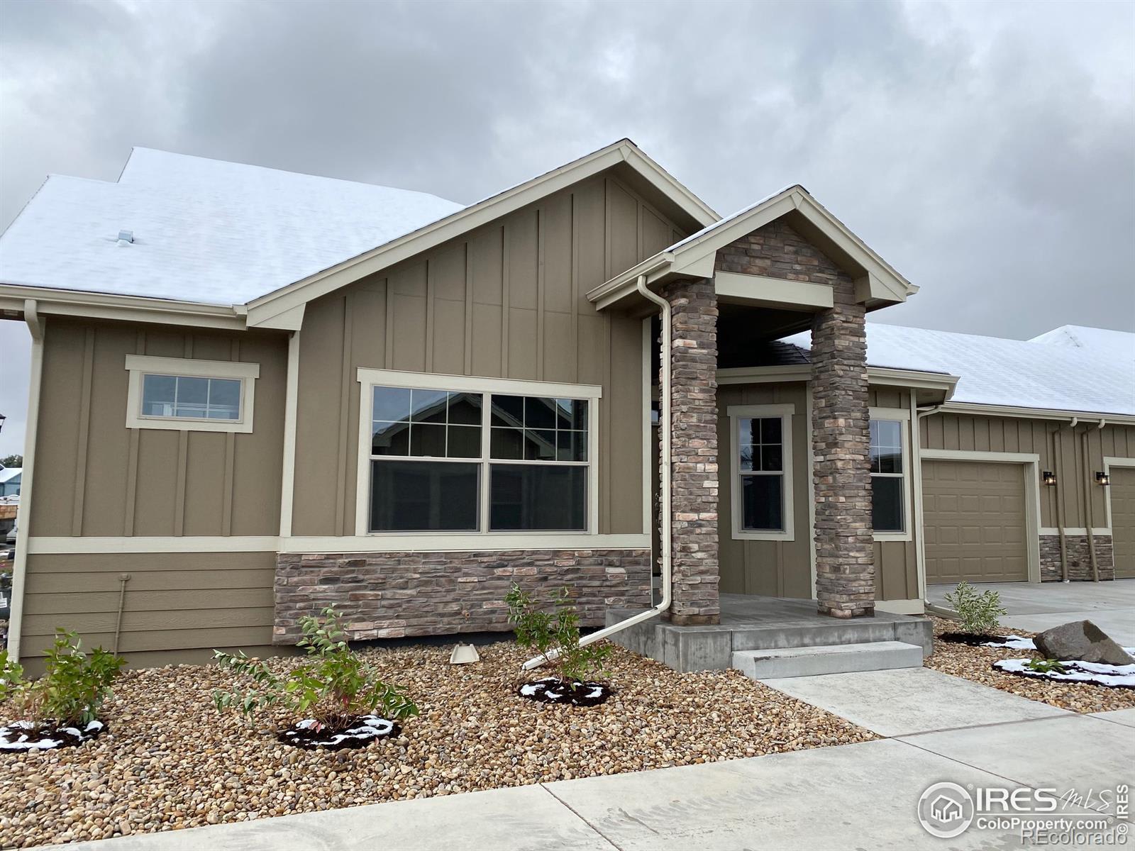 3689 Saguaro Dr