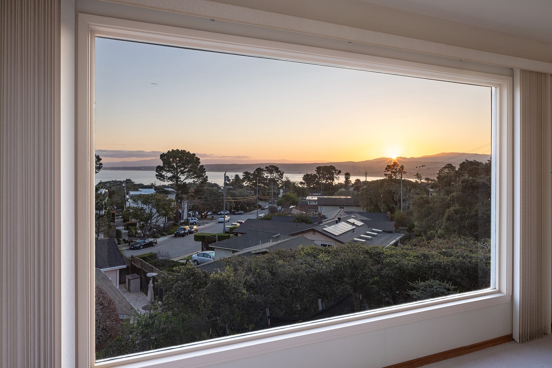 Monterey Haven with Ocean Views - 580 Filmore St