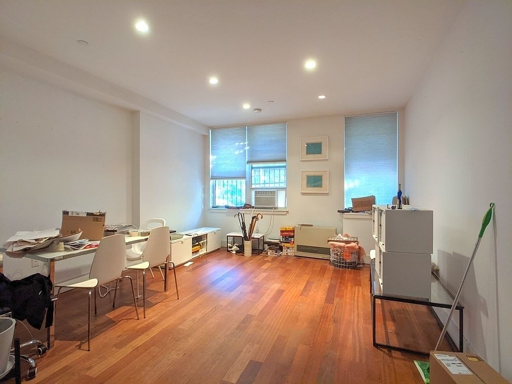 349 E 10th Street