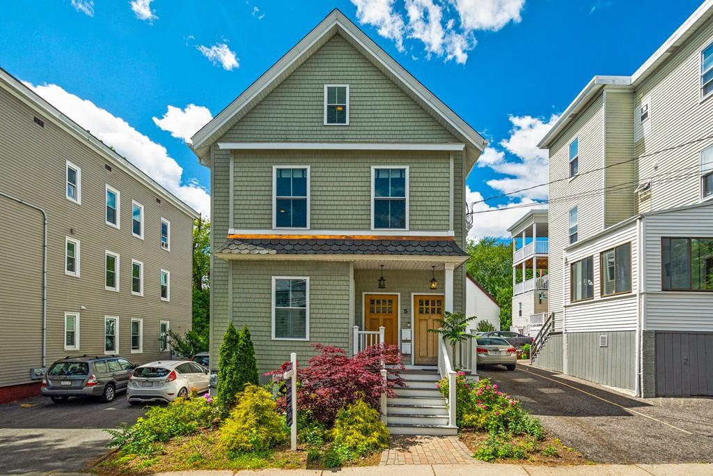 5 Elmwood St, #2