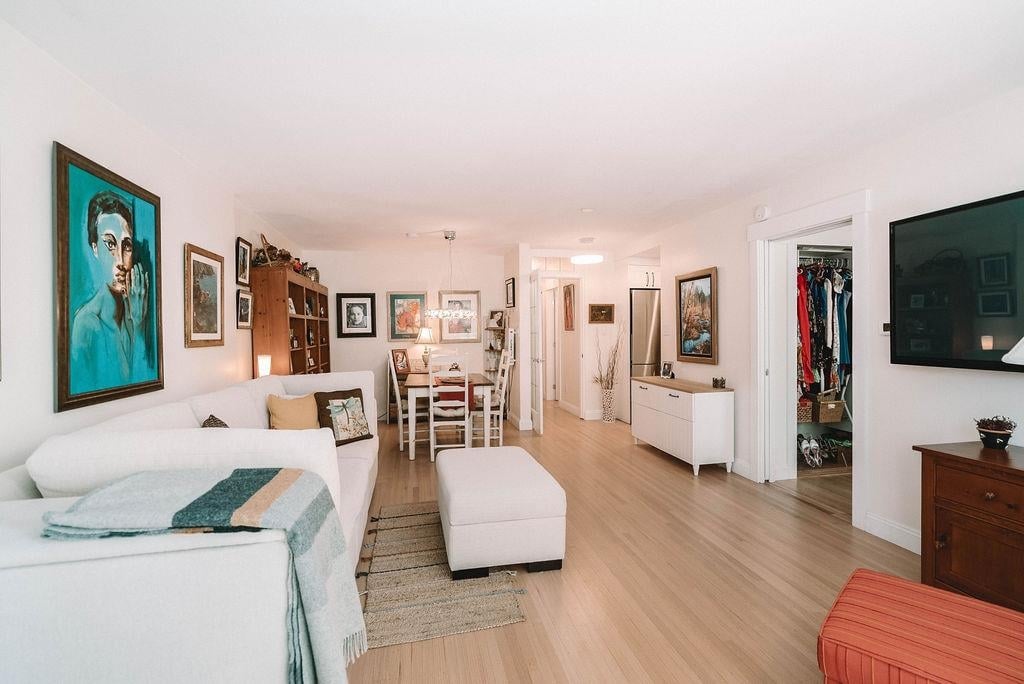 303-2409 W 43rd Ave
