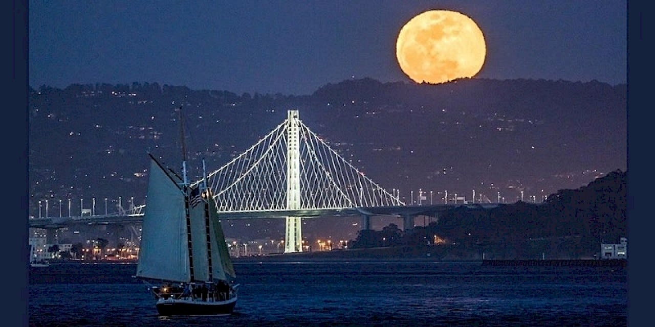 Sailing Under the Full Moon on the Freda B: A Night to Remember