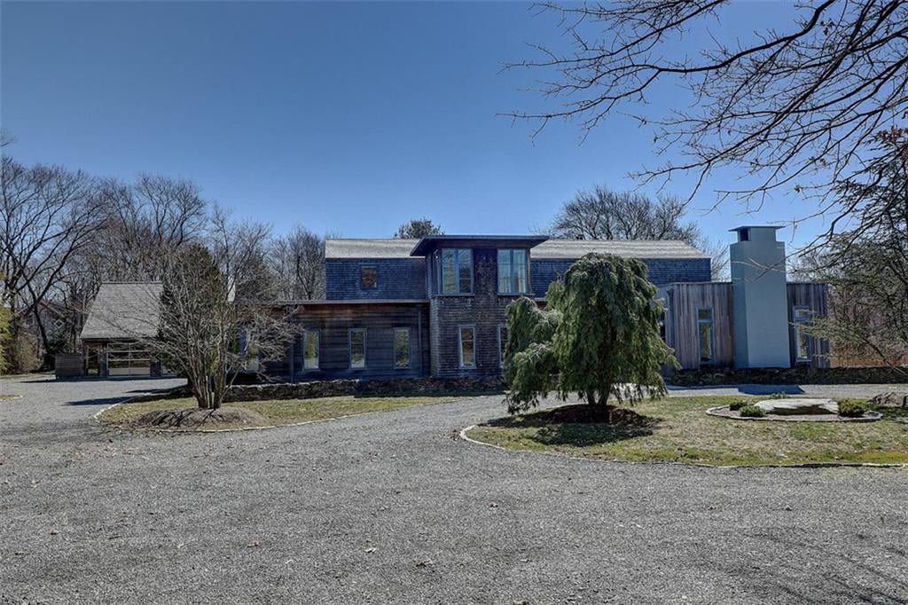 183 NARRAGANSETT AVE