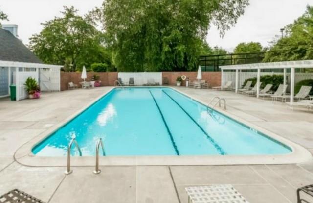 224 Lansdowne, Westport