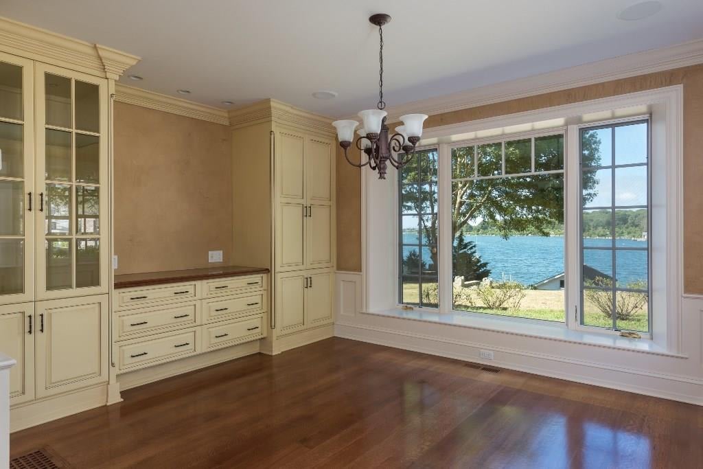 93 Donizetti Rd