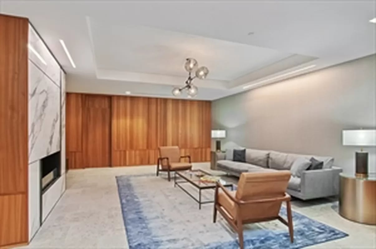 340 East 64th Street #31B