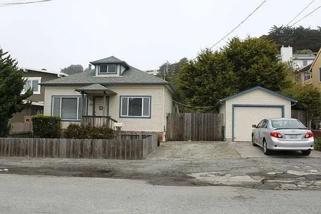 369 Pacific Ave