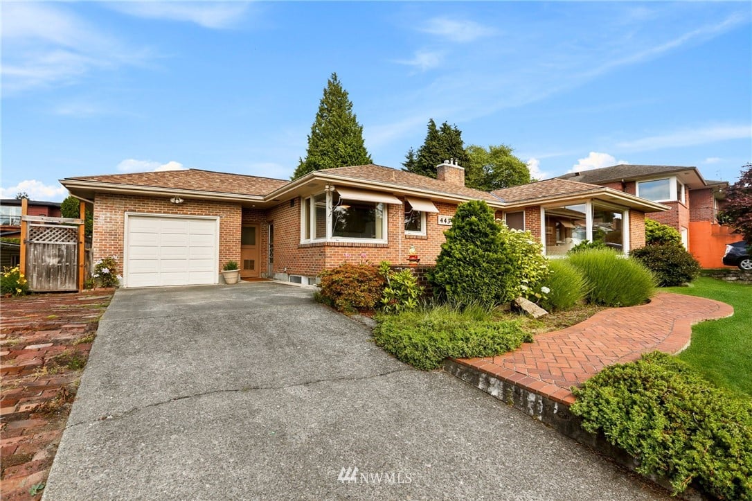 443 View Ridge Dr