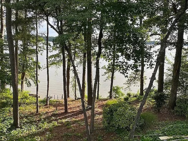 609 Haystack Landing Rd