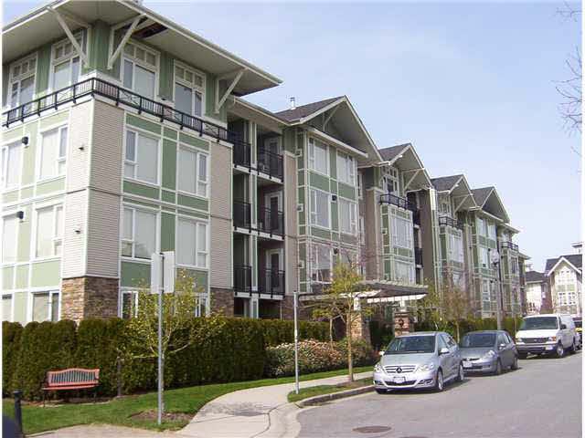 112-7089 Mont Royal Square