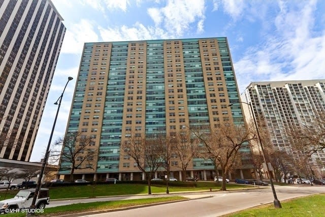 3180 N Lake Shore  Drive, Unit 11C