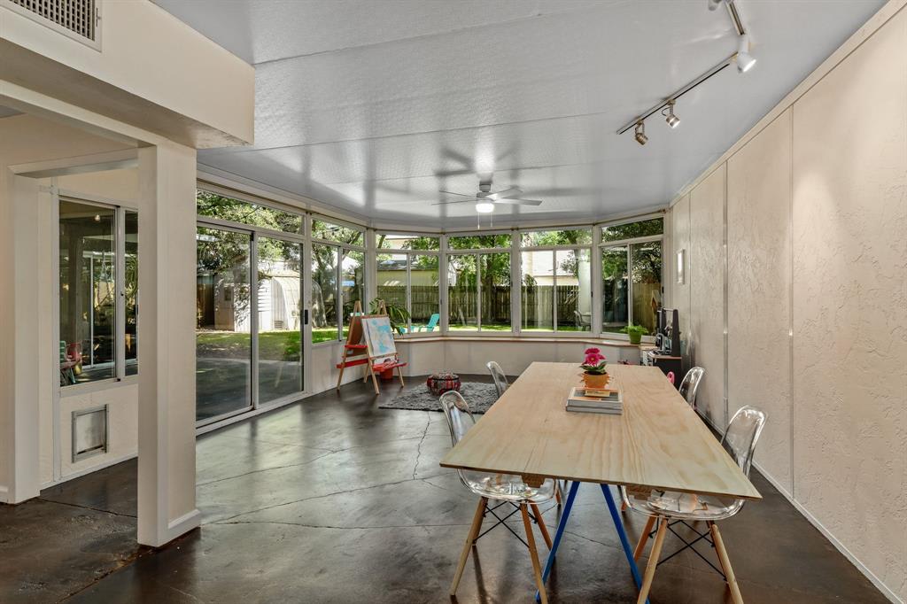 1214 Bois D Arc Court