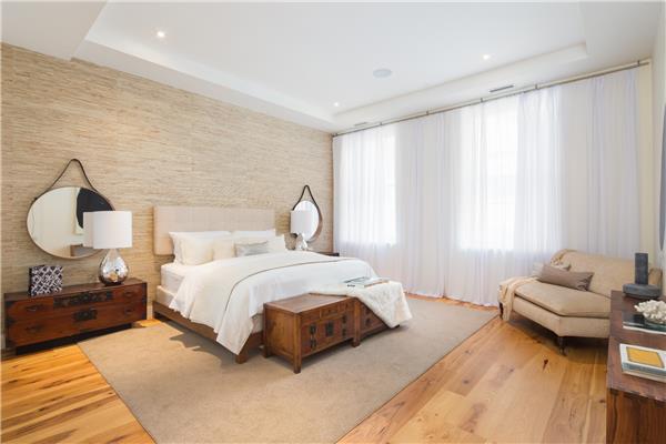 88 Franklin Street, Apt 4