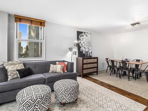 200 East 58th Street Unit: 9C