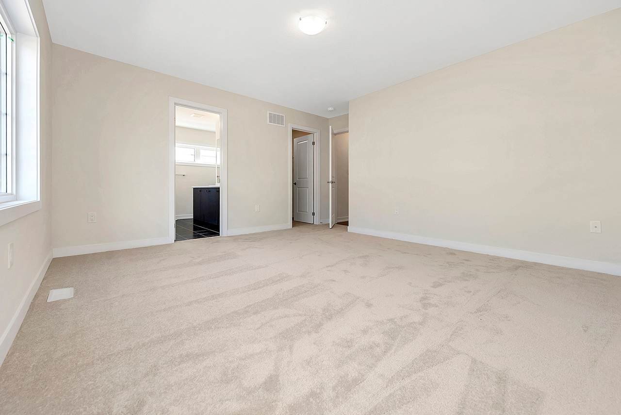138 Lilac Circ
