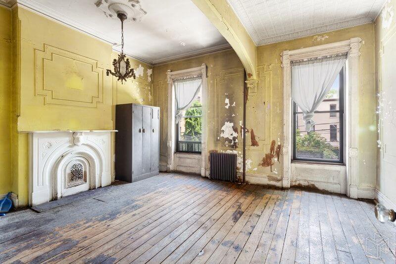 Top 10 Brooklyn Real Estate Listings: Details in Prime Condition and Houses With Potential