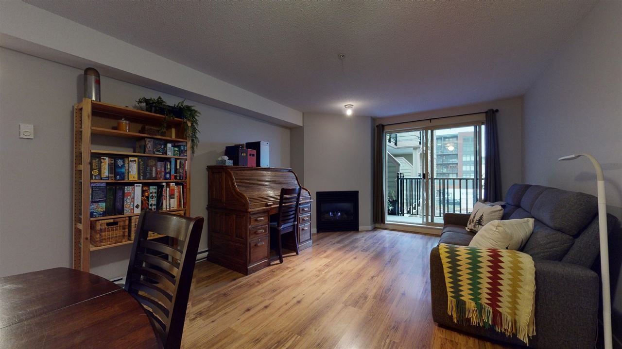 207-38003 Second Ave