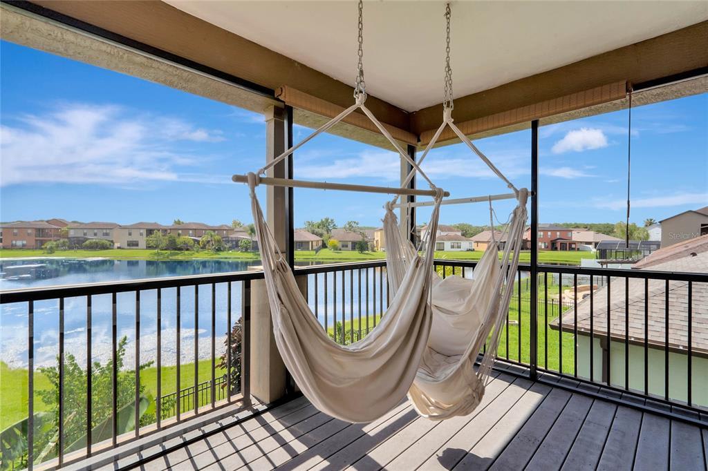 9707 Moss Rose Way