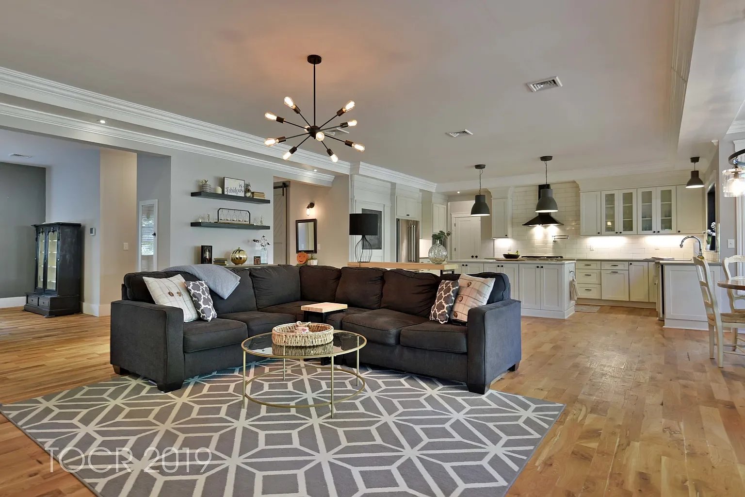 18 Skytop Dr