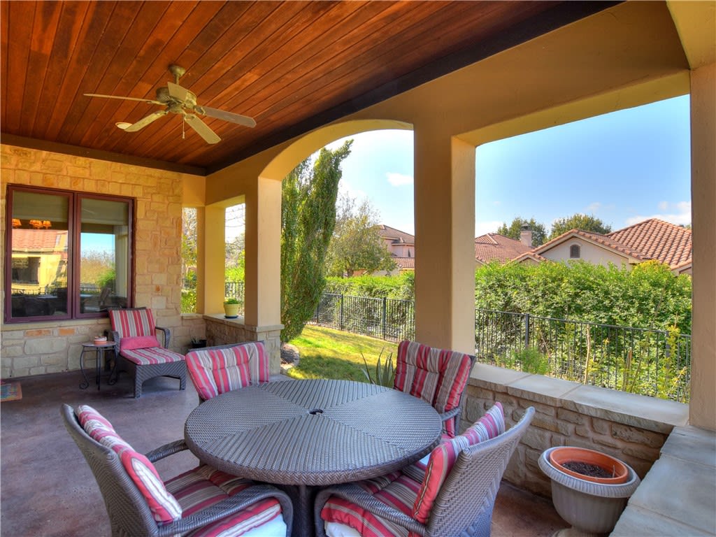 325 Jack Nicklaus Dr