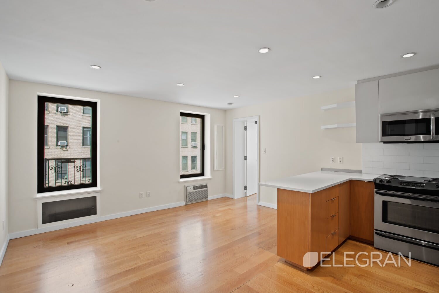 200 E 35th St, Unit 4