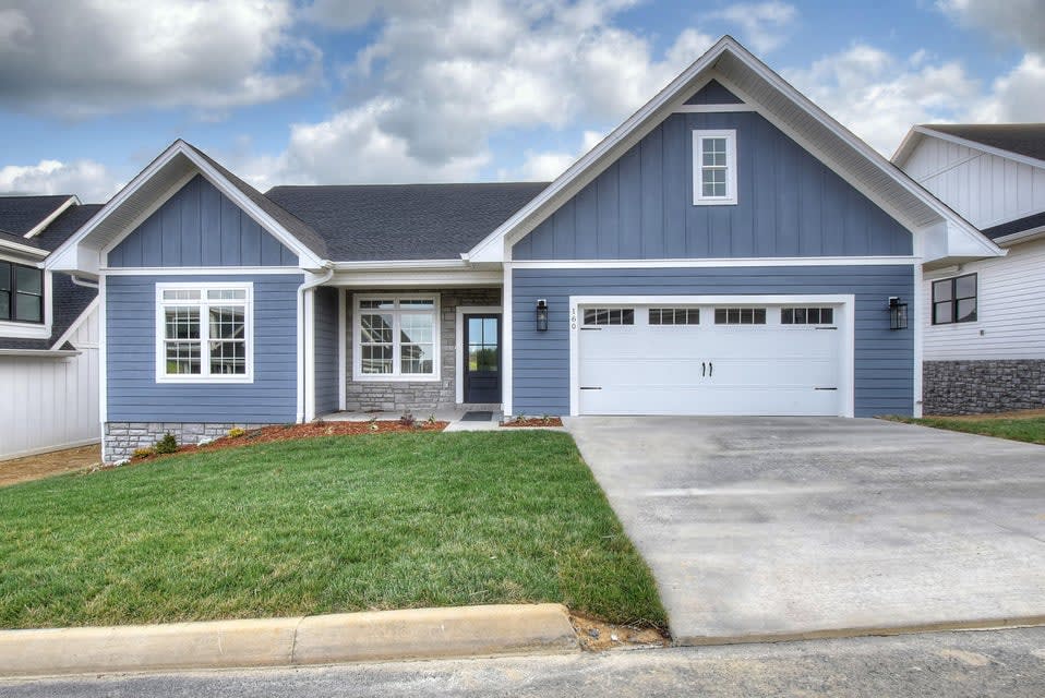 160 Slonaker Circle