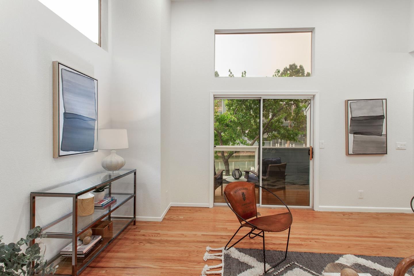 844 Portwalk Pl