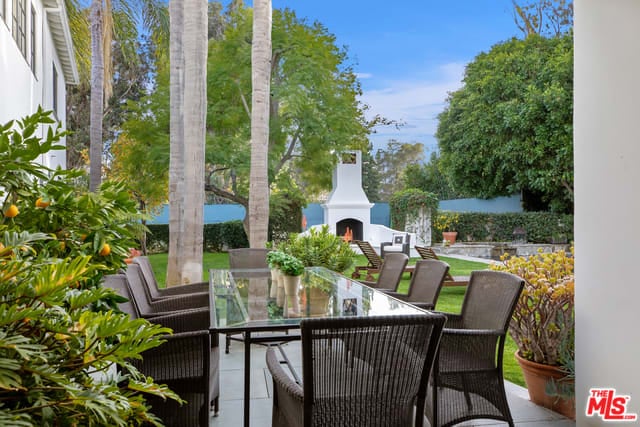 Retreat Grandeur