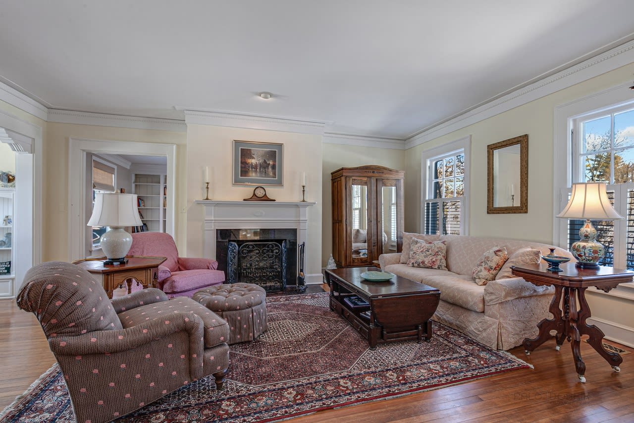 224 Maple Ct