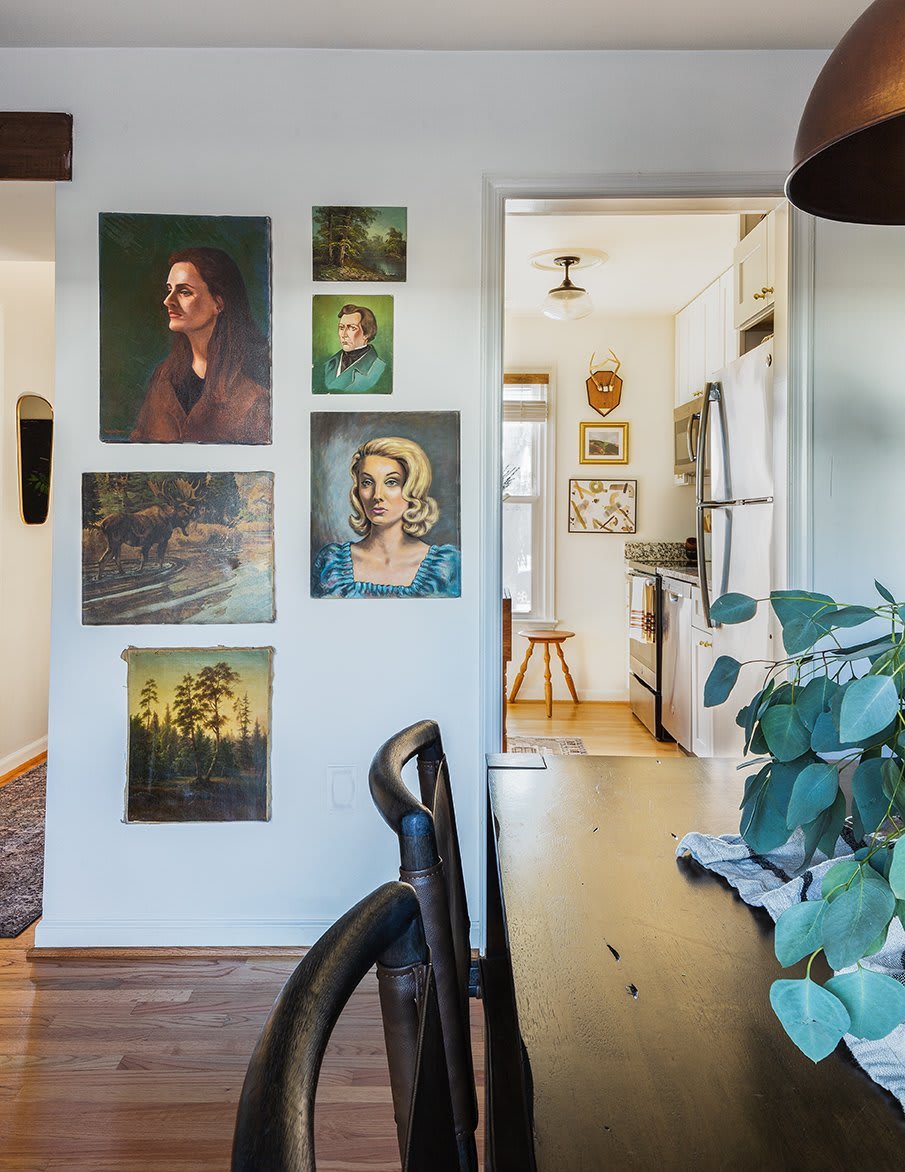HOUSE TOUR: Portraits and Plaids